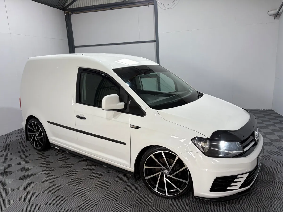 2016 Volkswagen Caddy 2.0 TDi Manual 160 Bhp - Image 2
