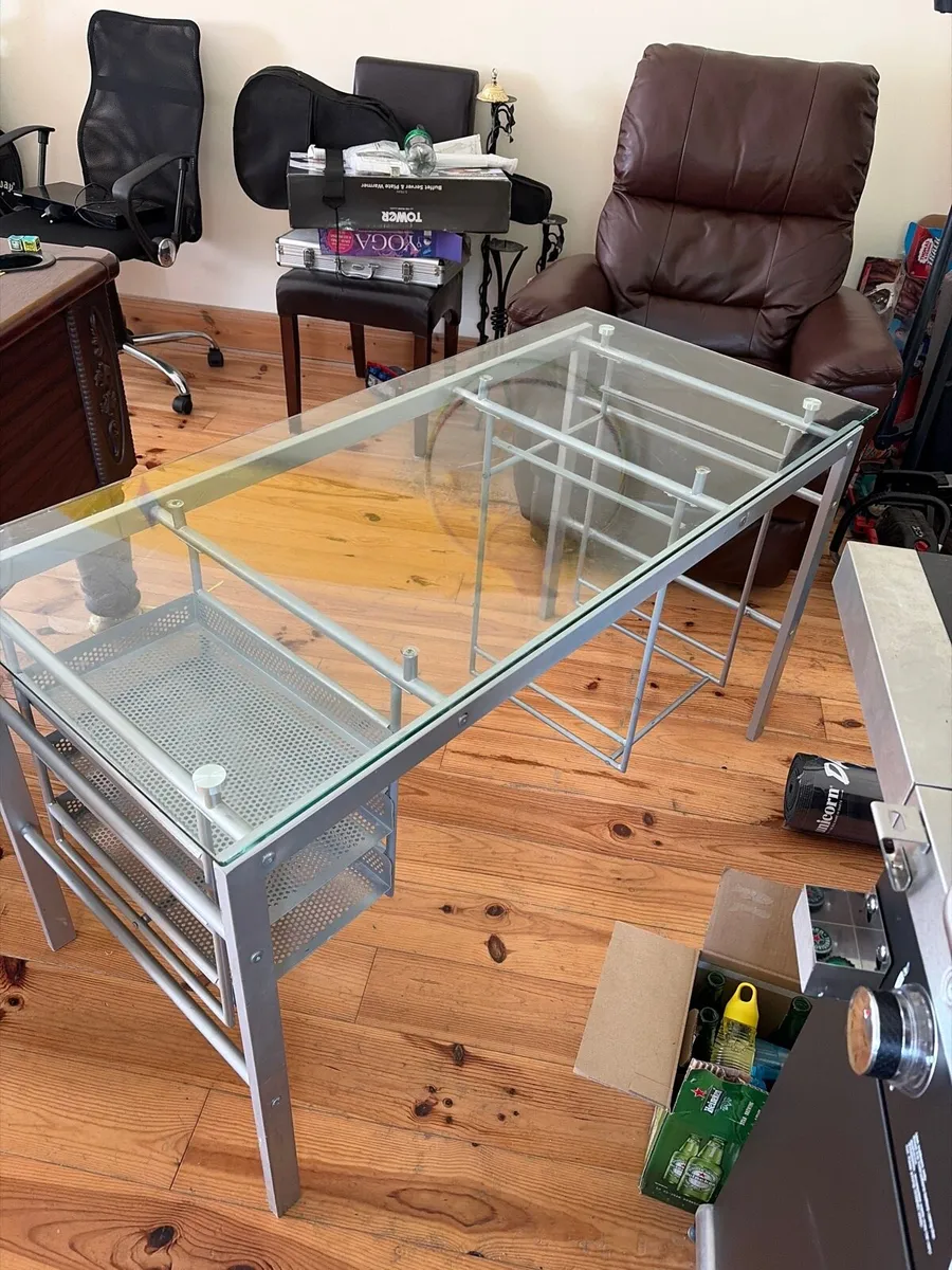 Office Desk - Image 2
