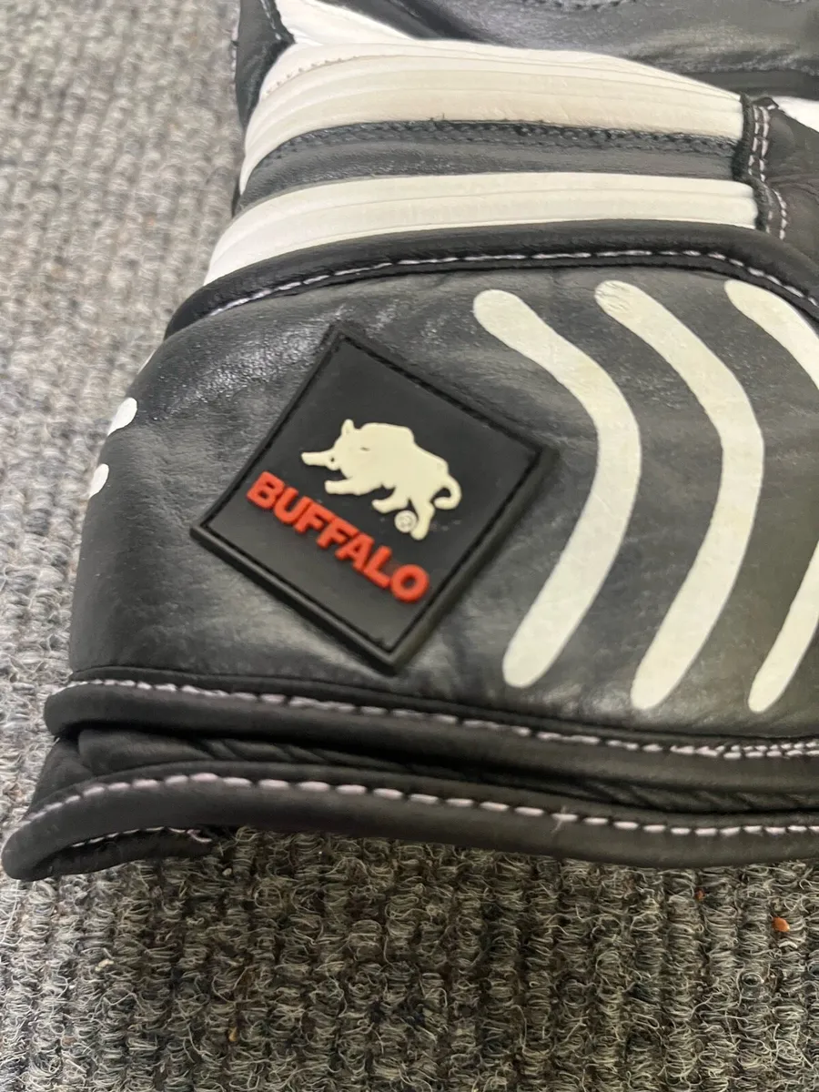 Buffalo Motorcycle Gloves - Image 2