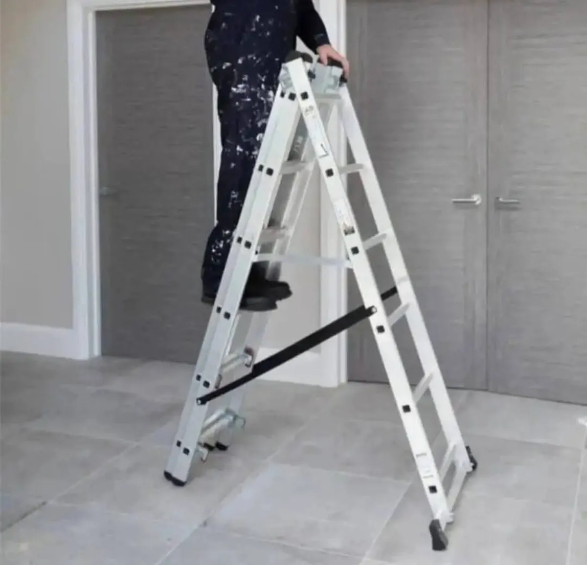 Brand New Triple Extension Combi Ladder – 21ft - Image 3