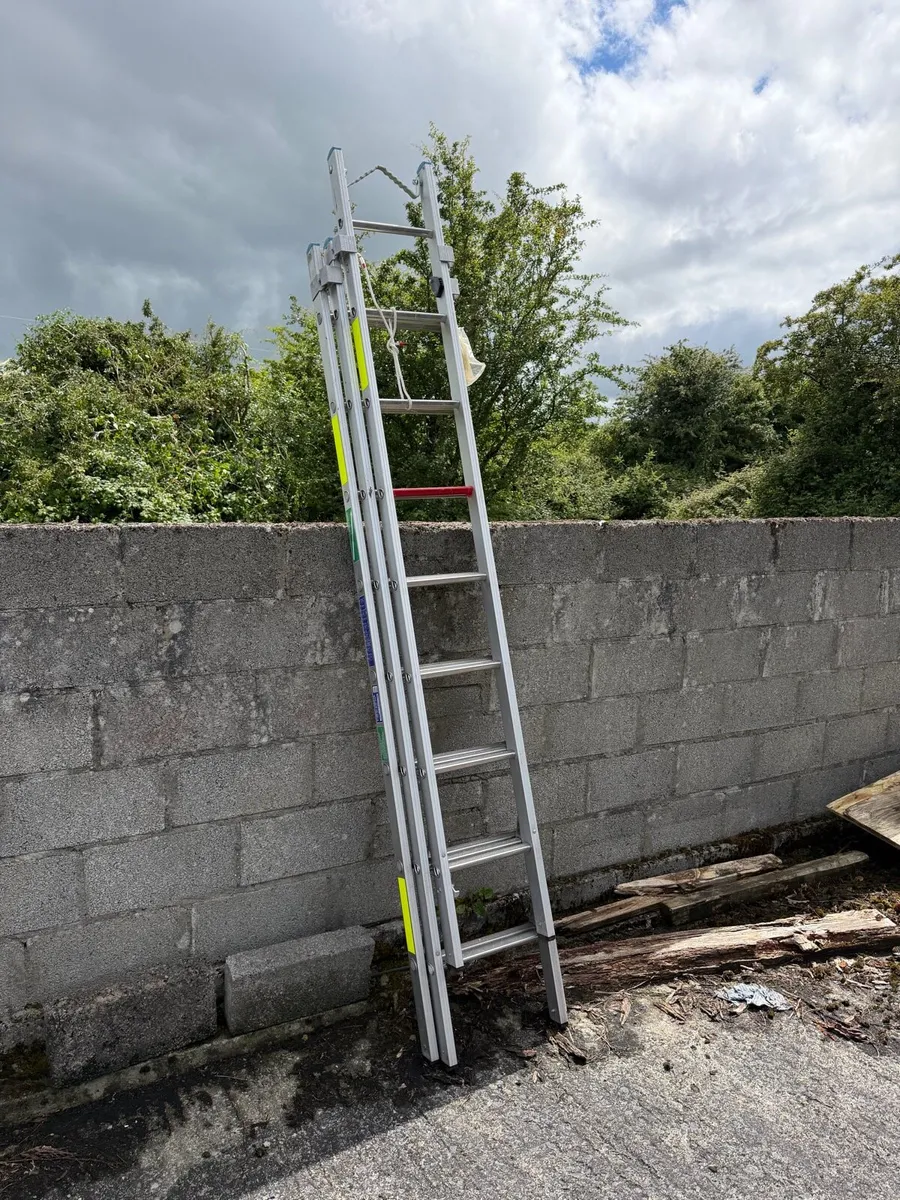 Stradbally 3-Part Extension Ladder (20ft / 6m) - Image 2