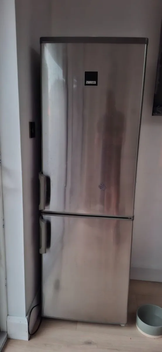 Fridge freezer