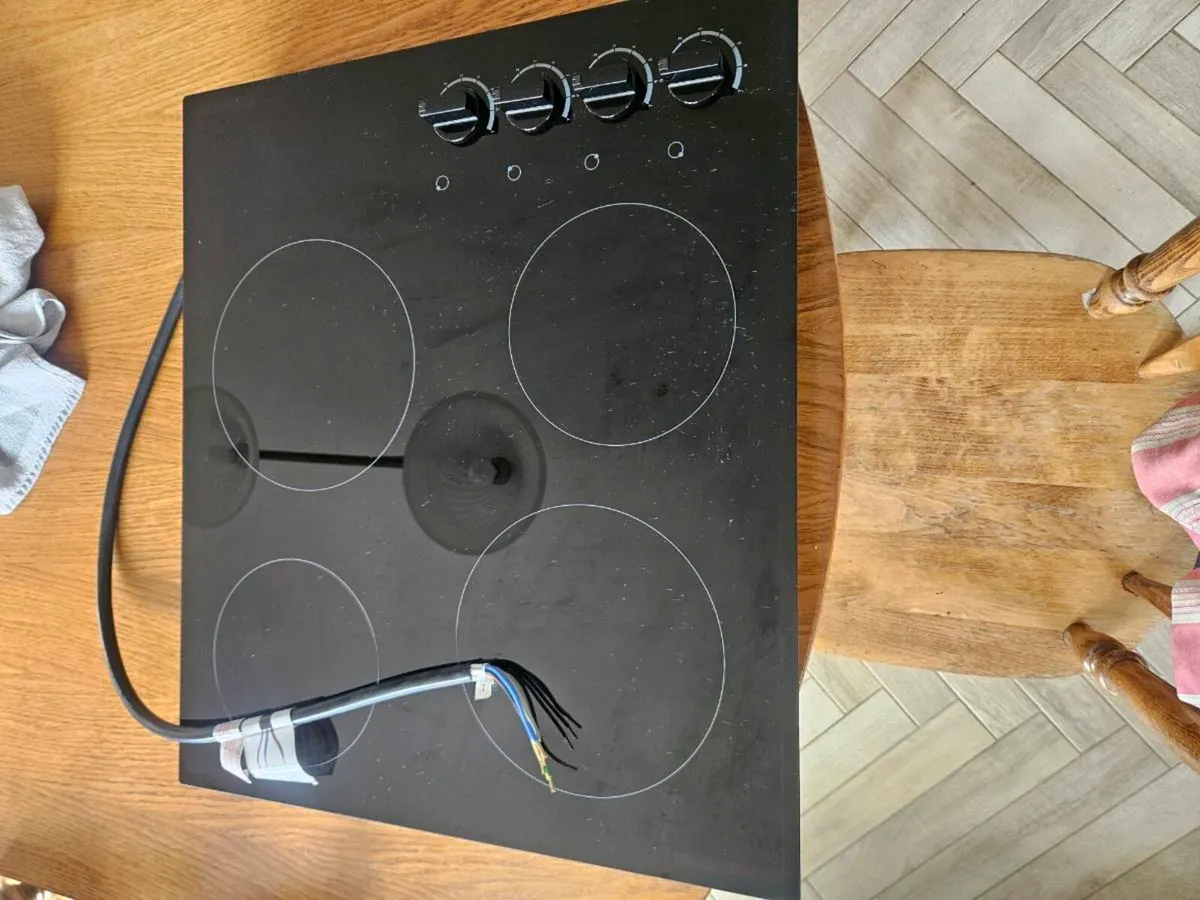 Ceramic hob - Image 2
