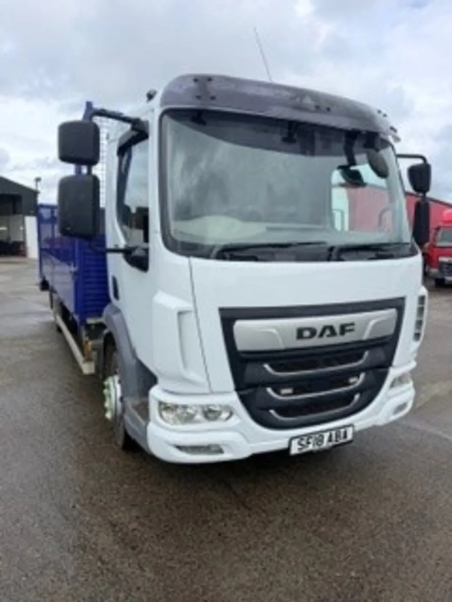 12 TON DAF BEAVERTAIL - Image 1