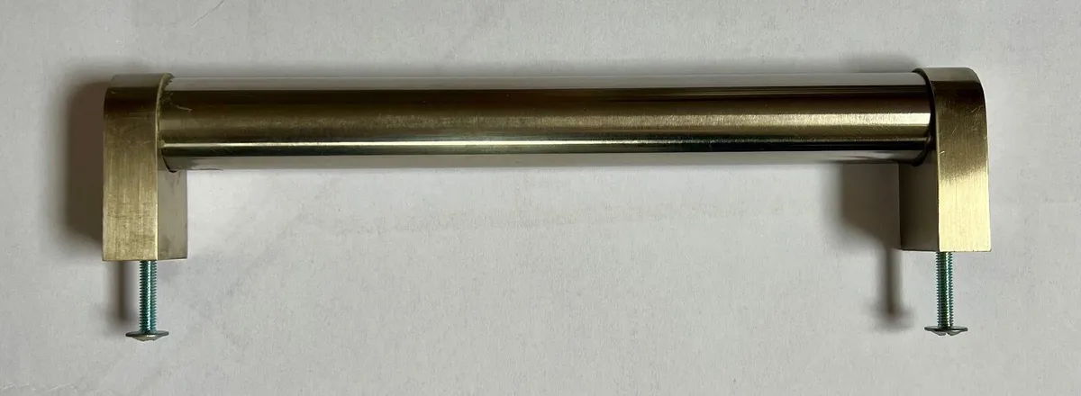 Kitchen Unit Handles - Image 1