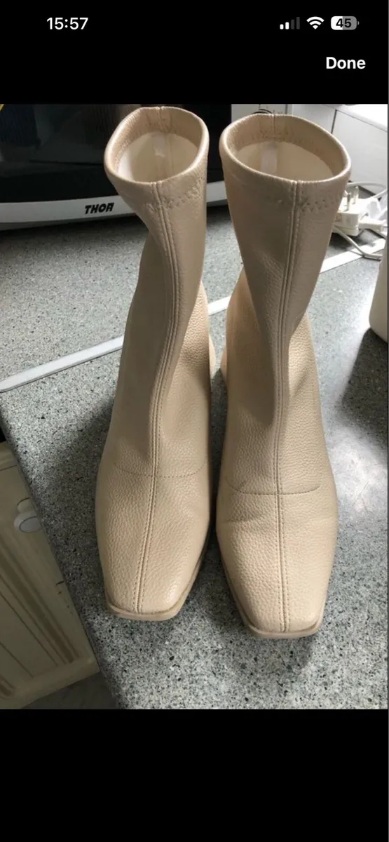 Ladies boots size 6 €5 - Image 4