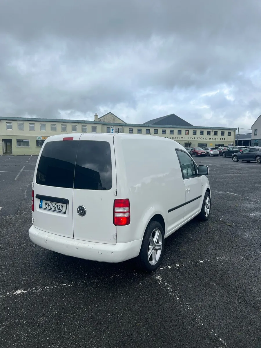 Caddy van - Image 4