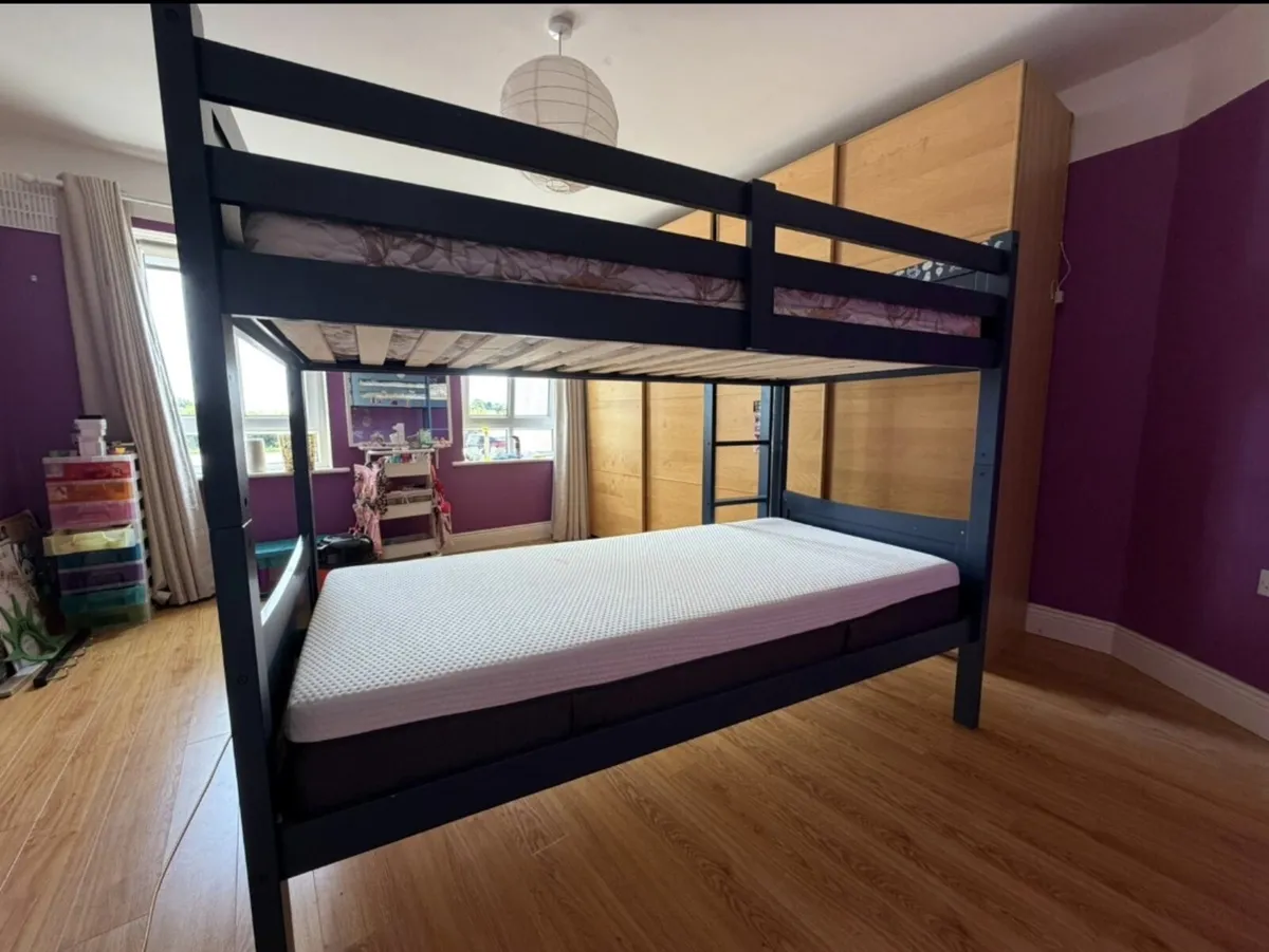 Single bunk beds - Image 1