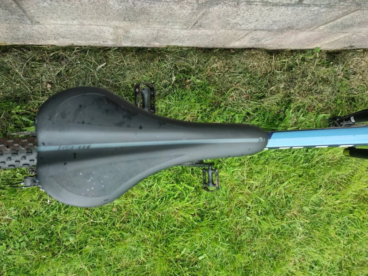 !!!brand New Condition!!! Giant Talon 4 Mountain B - Image 3