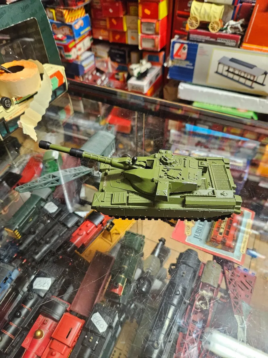 Dinky 1970's British Army Chieftain Tank - Image 3