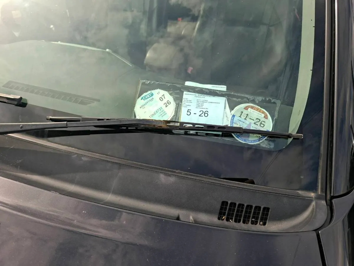 Toyota Hilux - Image 4
