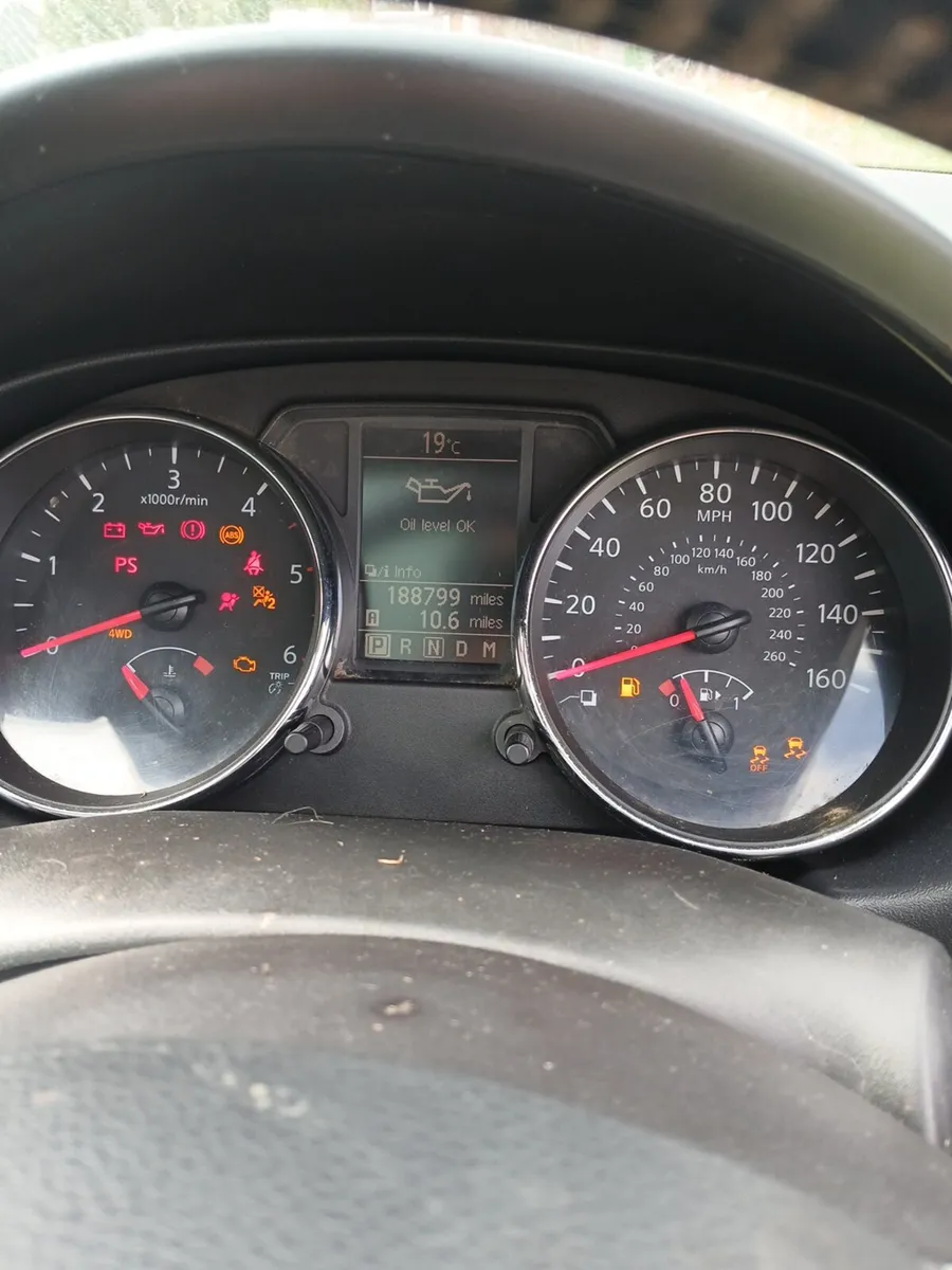 4x4 nissan qashqai 7 seats - Image 2