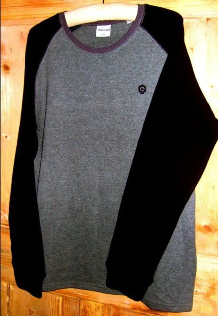 Jack & Jones Long Sleeved Top-Ex Display - Image 3