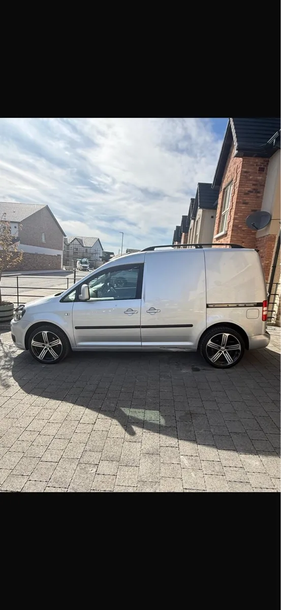 2015 Volkswagen caddy - Image 3