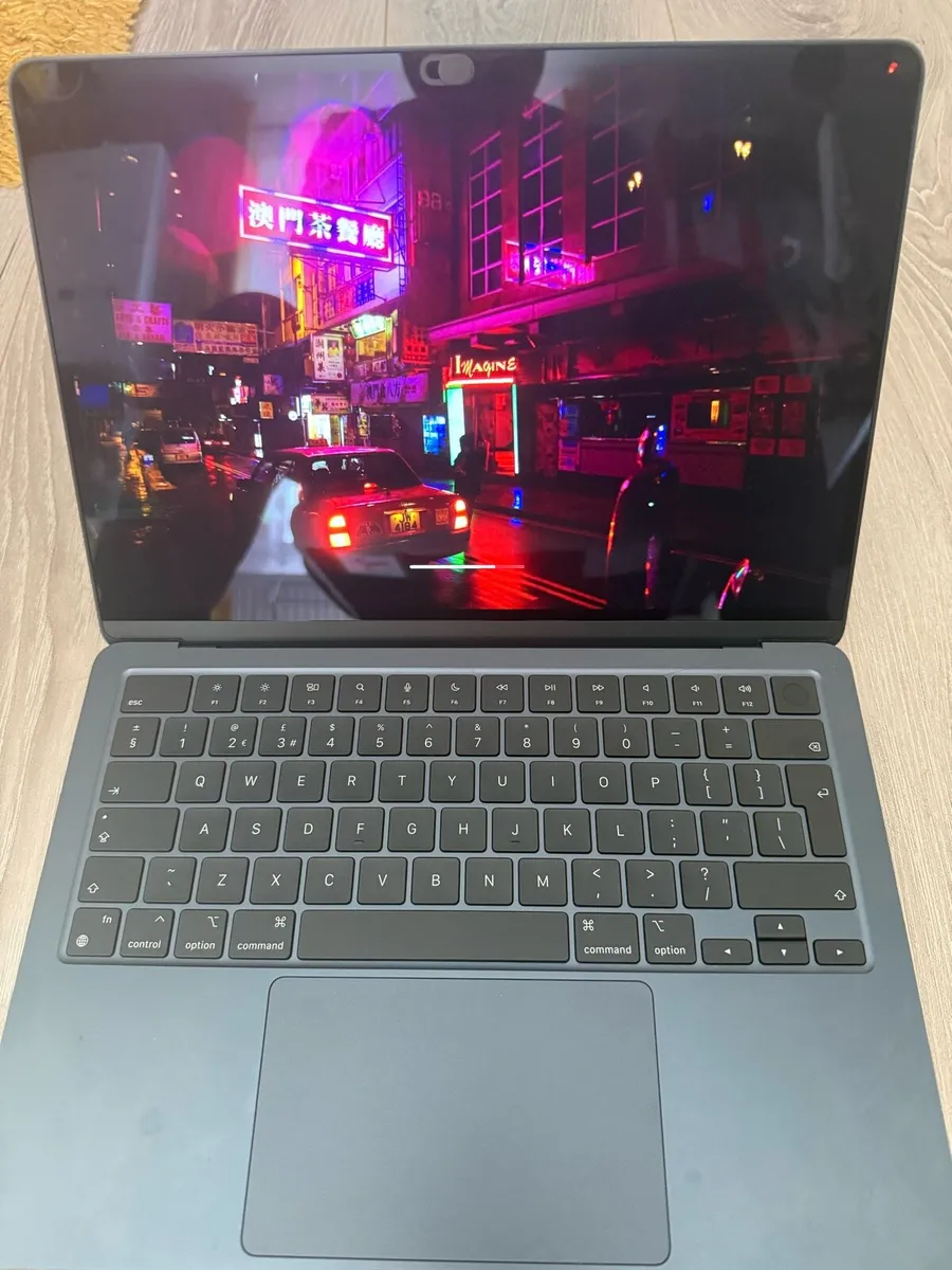 MacBook Air M3 2024 - Image 1