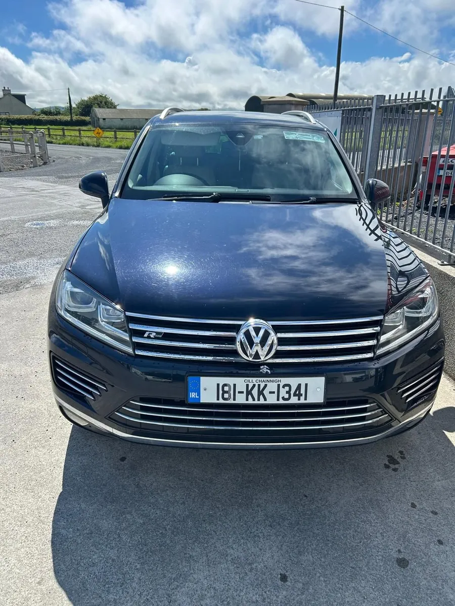 Volkswagen Touareg 2018 - Image 2