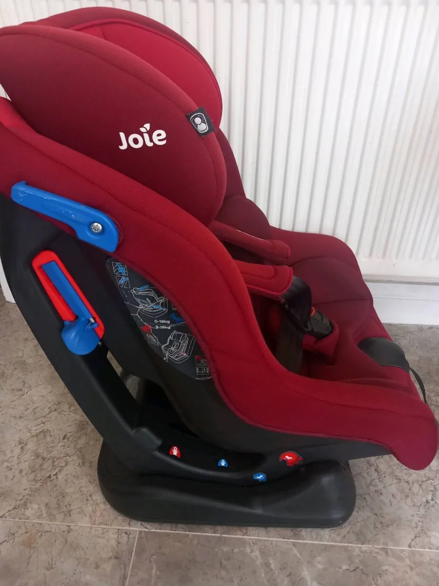 Joie Kids car seat - Image 2