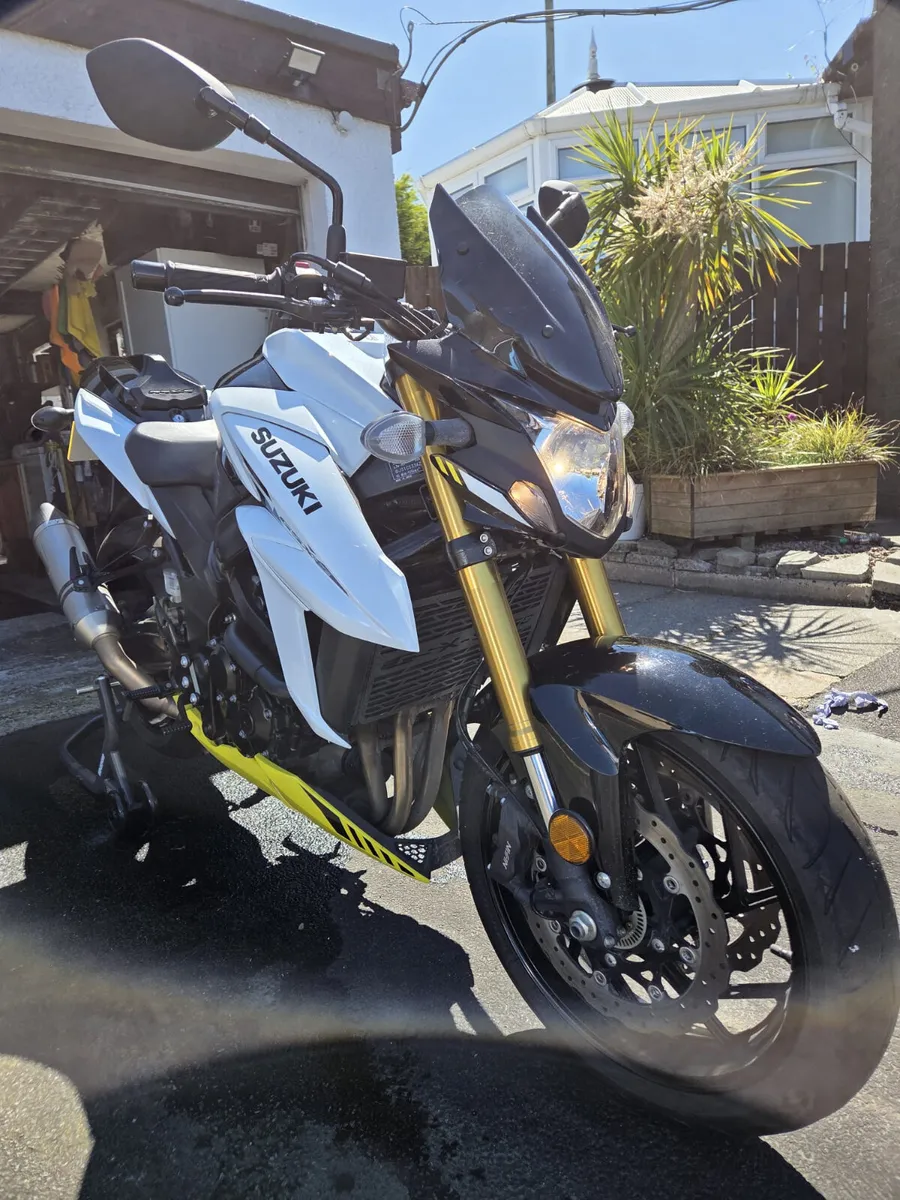 Suzuki GSX-S750 - Image 2