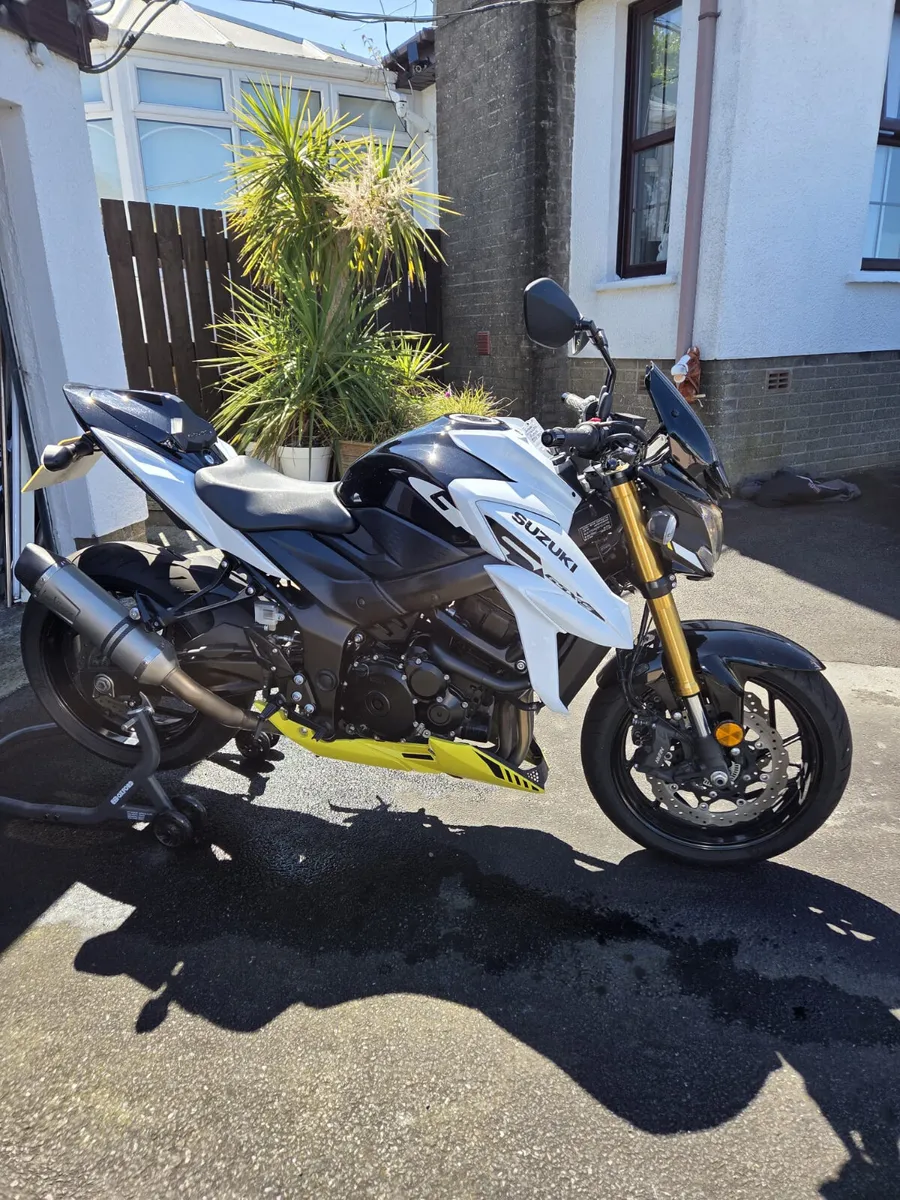 Suzuki GSX-S750 - Image 1