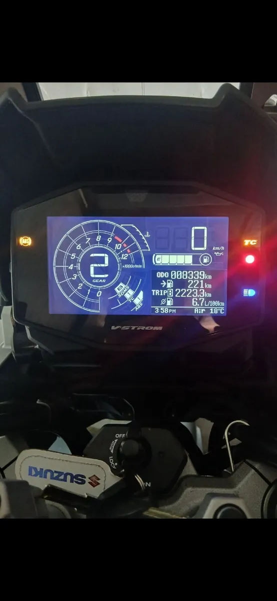 Suzuki 1050xt vstrom - Image 2