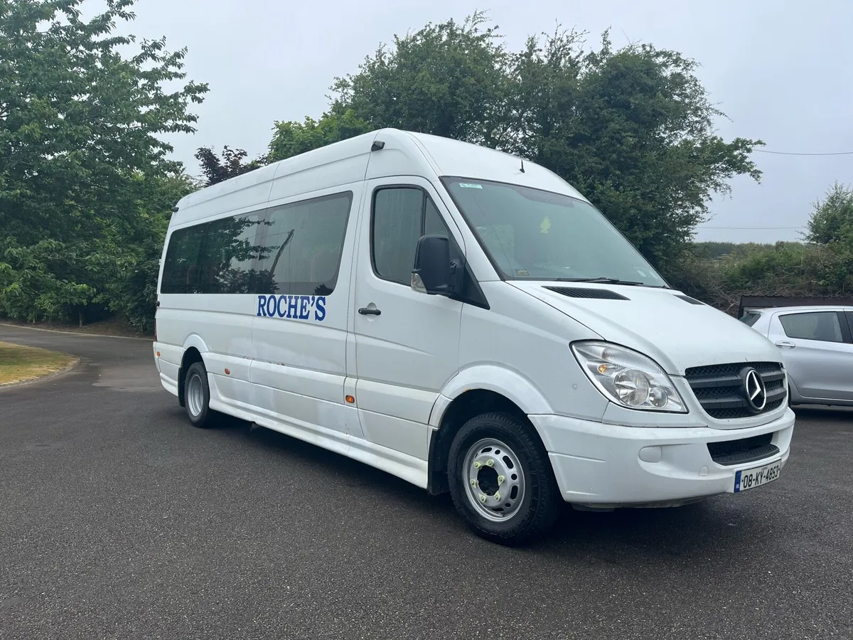 2008 Mercedes Benz Sprinter 18 seater bus - Image 1
