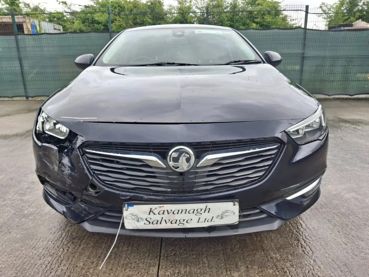 2018 Opel Insignia Sri  1.5 Turbo - Image 3