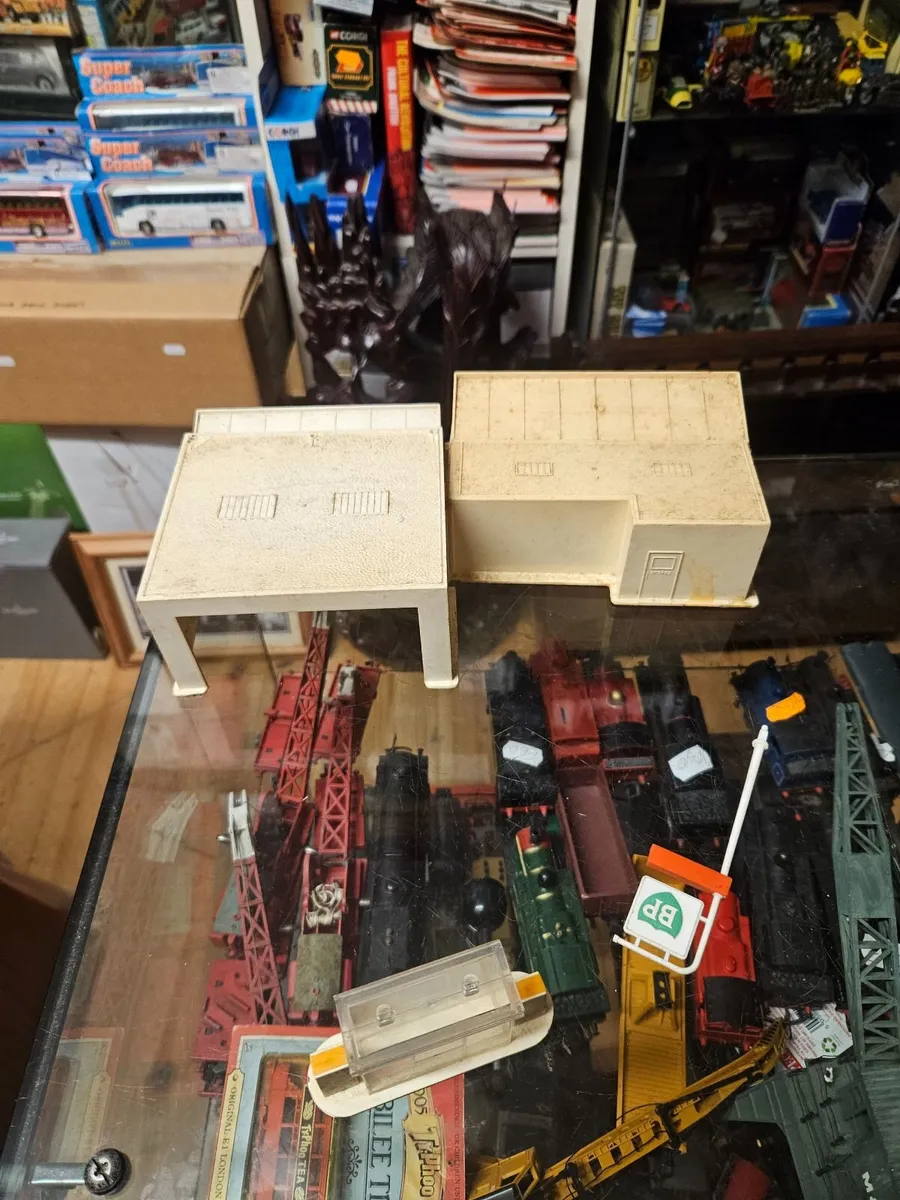 Matchbox Lesney Garage - Image 2