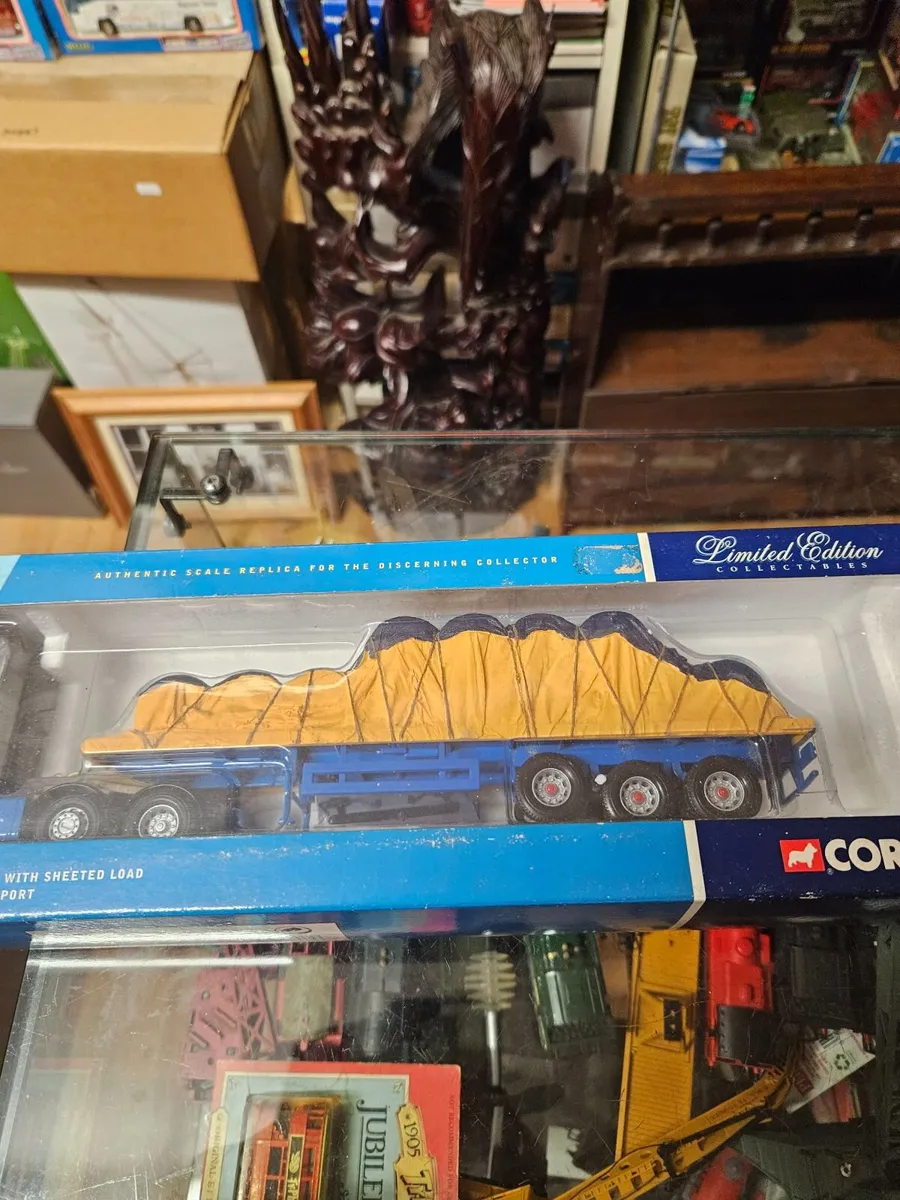 Corgi MAN Tractor Unit and Trailer 1.50 - Image 3