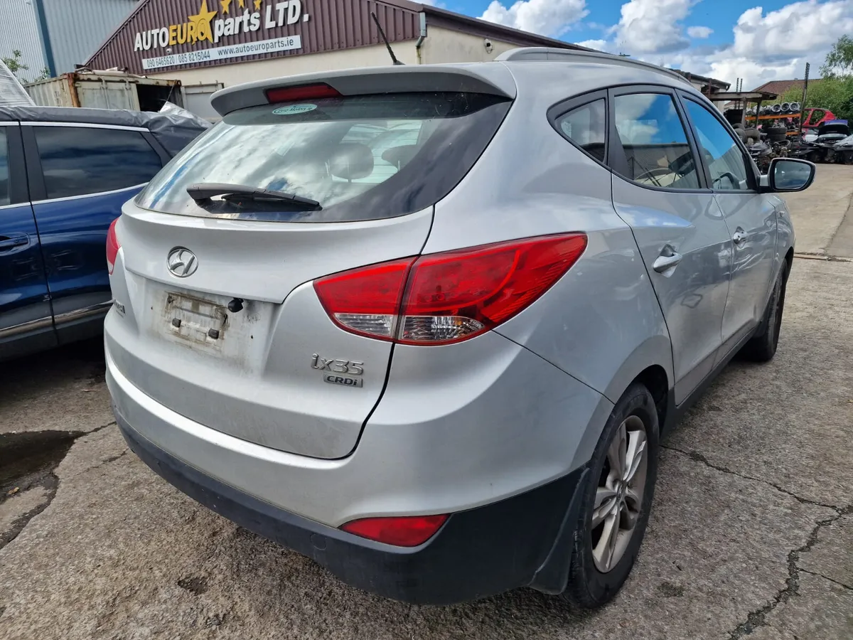 12 HYUNDAI IX35  1.7 CRDI FOR BREAKING - Image 4