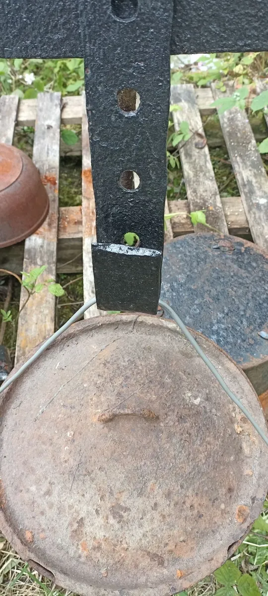 Crook & Cast Iron 0ven - Image 3
