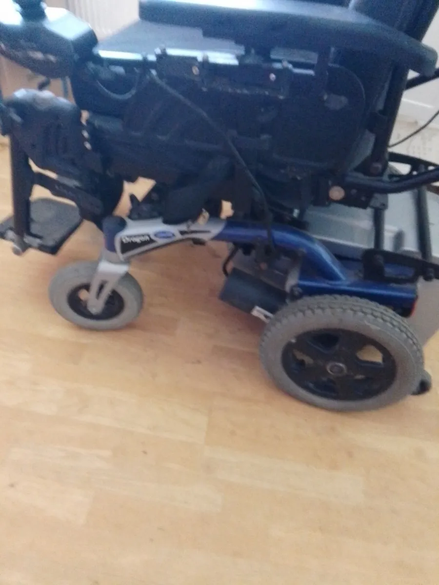 Electric powered wheelchair - Image 2