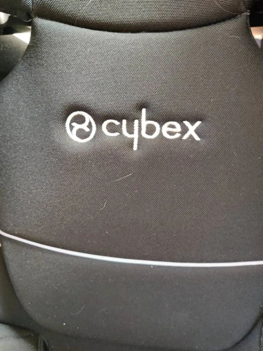 Car seat - Image 3