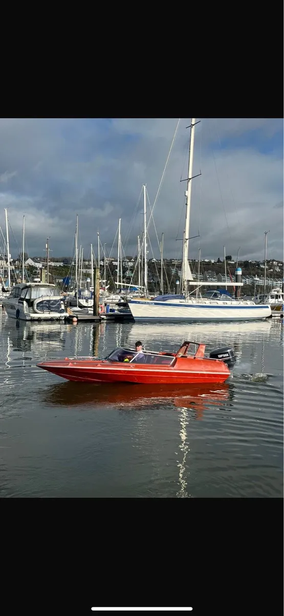 Broom 17 speedboat - Image 1