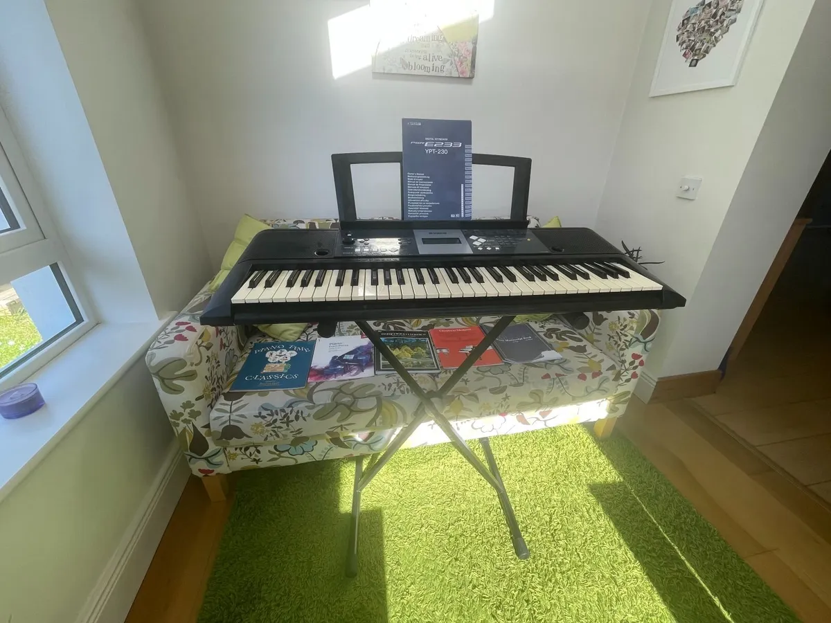 Digital Keyboard  Adjustable Stand Yamaha YPT-230 - Image 1