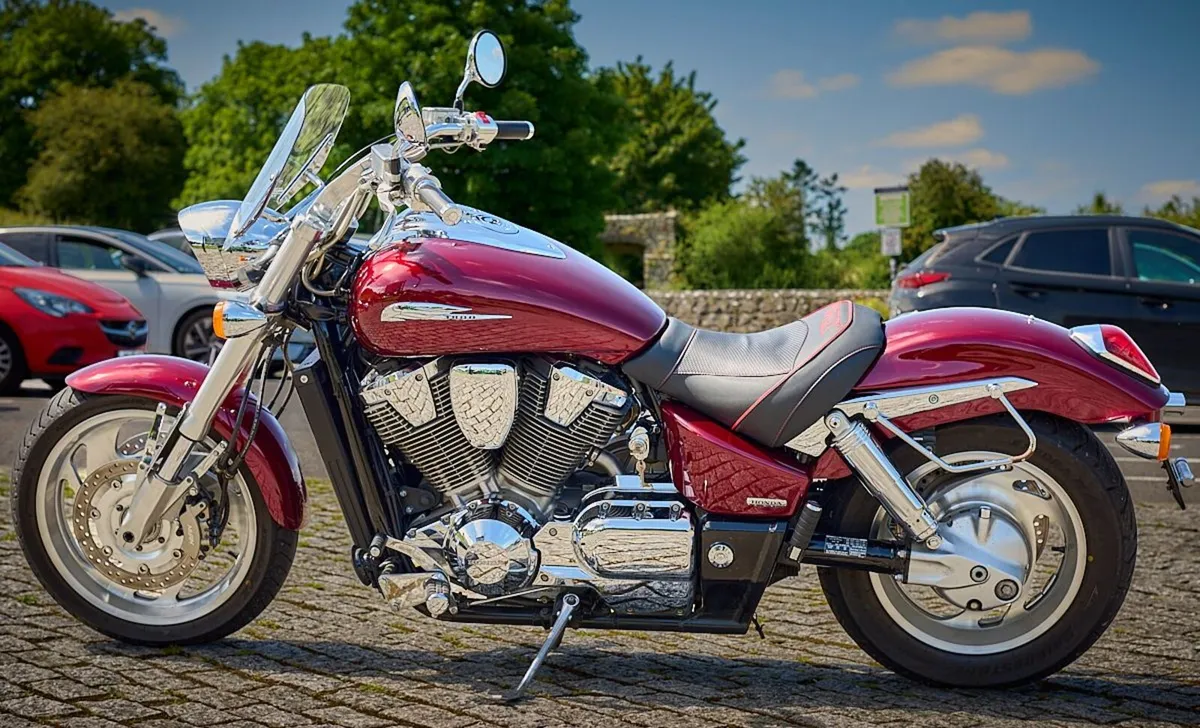 2005 Honda 1800 VTX  -  Stunning Condition - Image 2