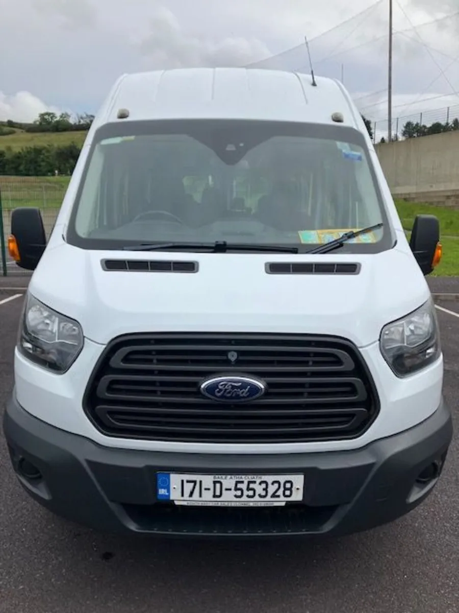 Ford Transit 2017 17 seater Minibus. - Image 2