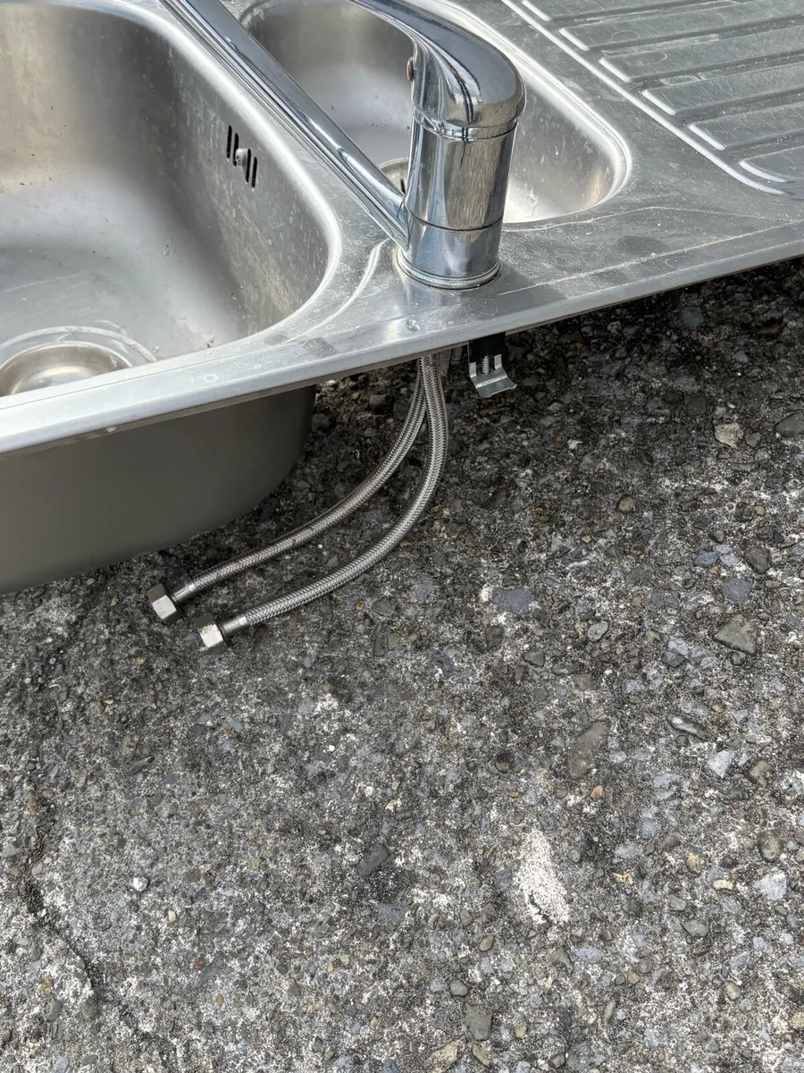 Stainless steel sinks - Image 2