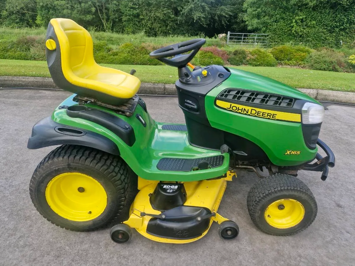 John Deere Ride on - Image 1