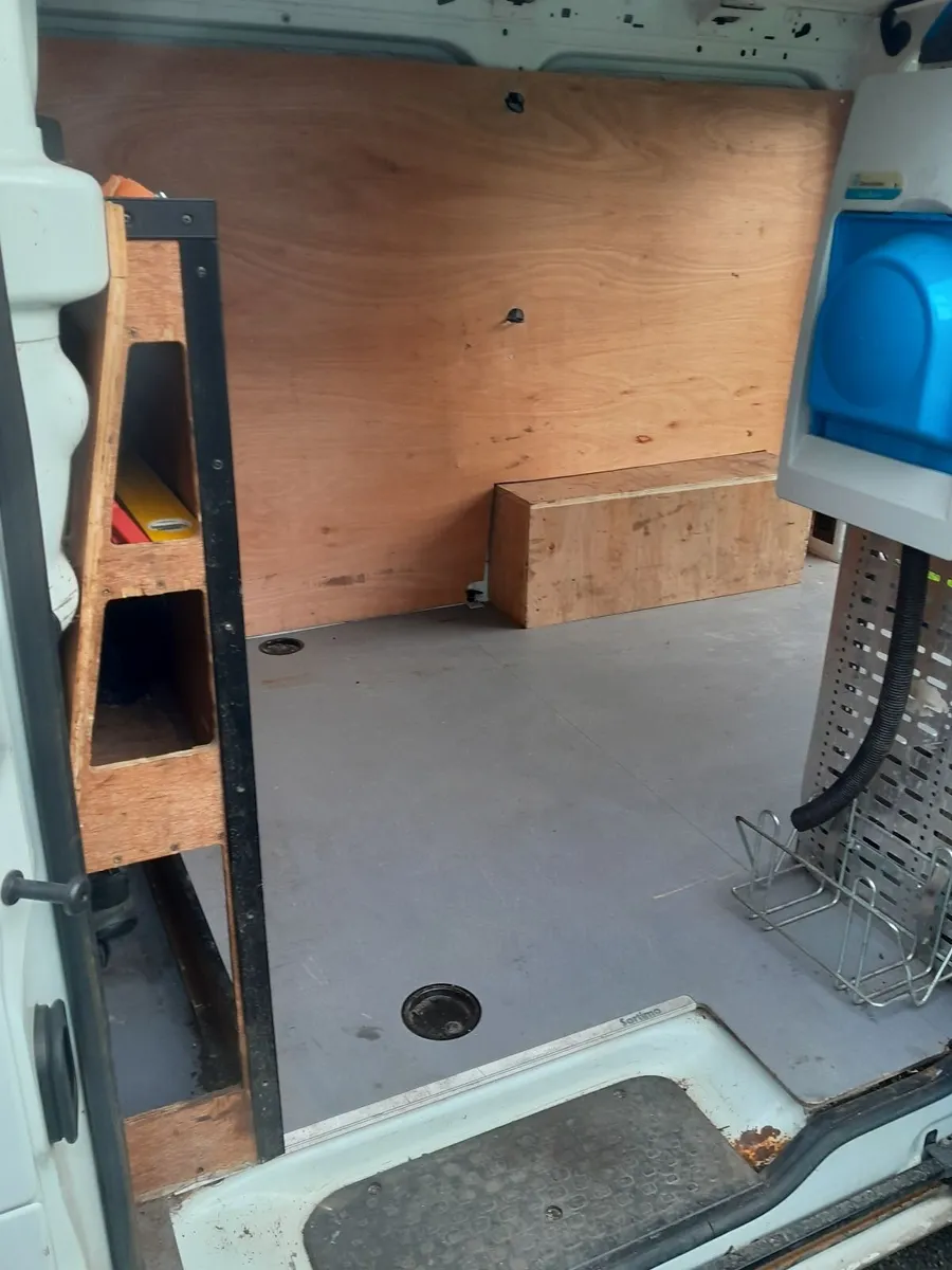 Renault Trafic 2018 - Image 2