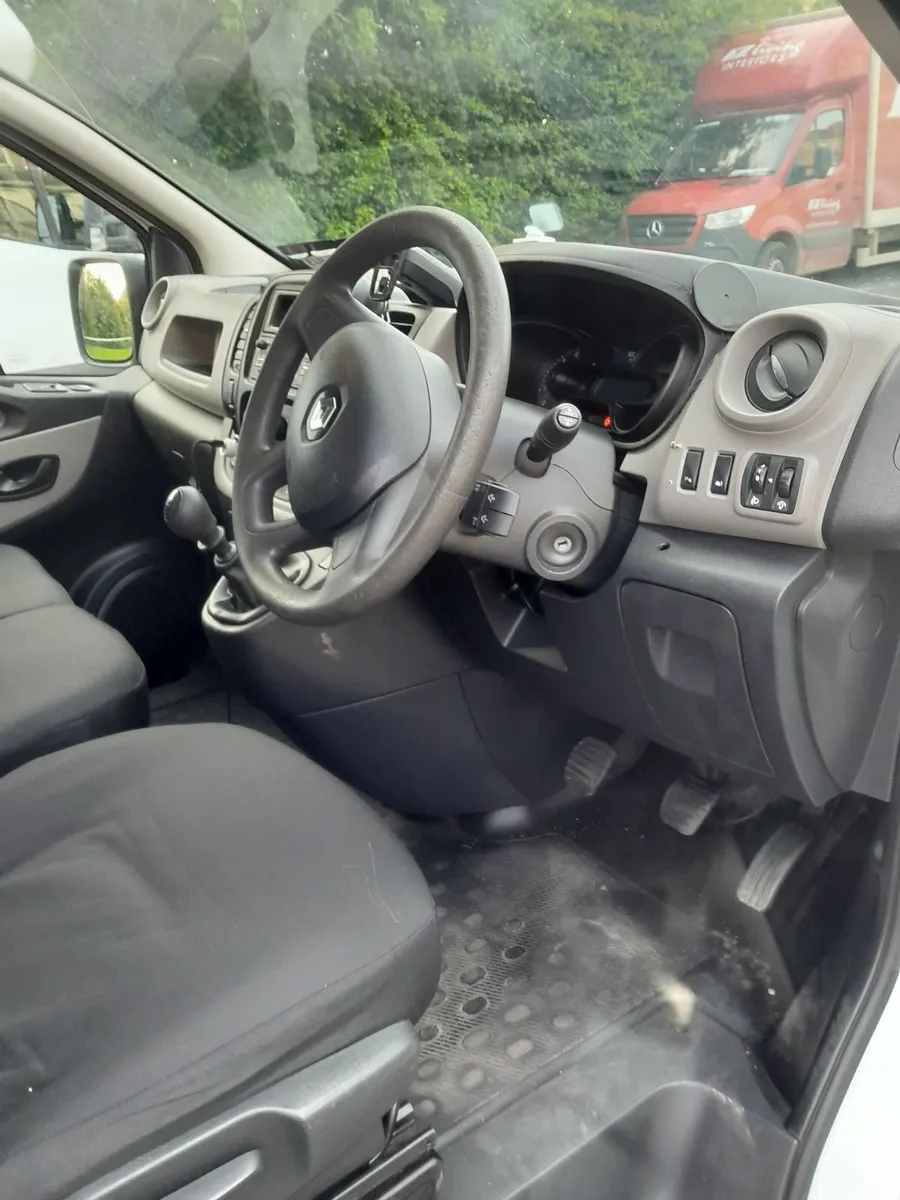 Renault Trafic 2018 - Image 3