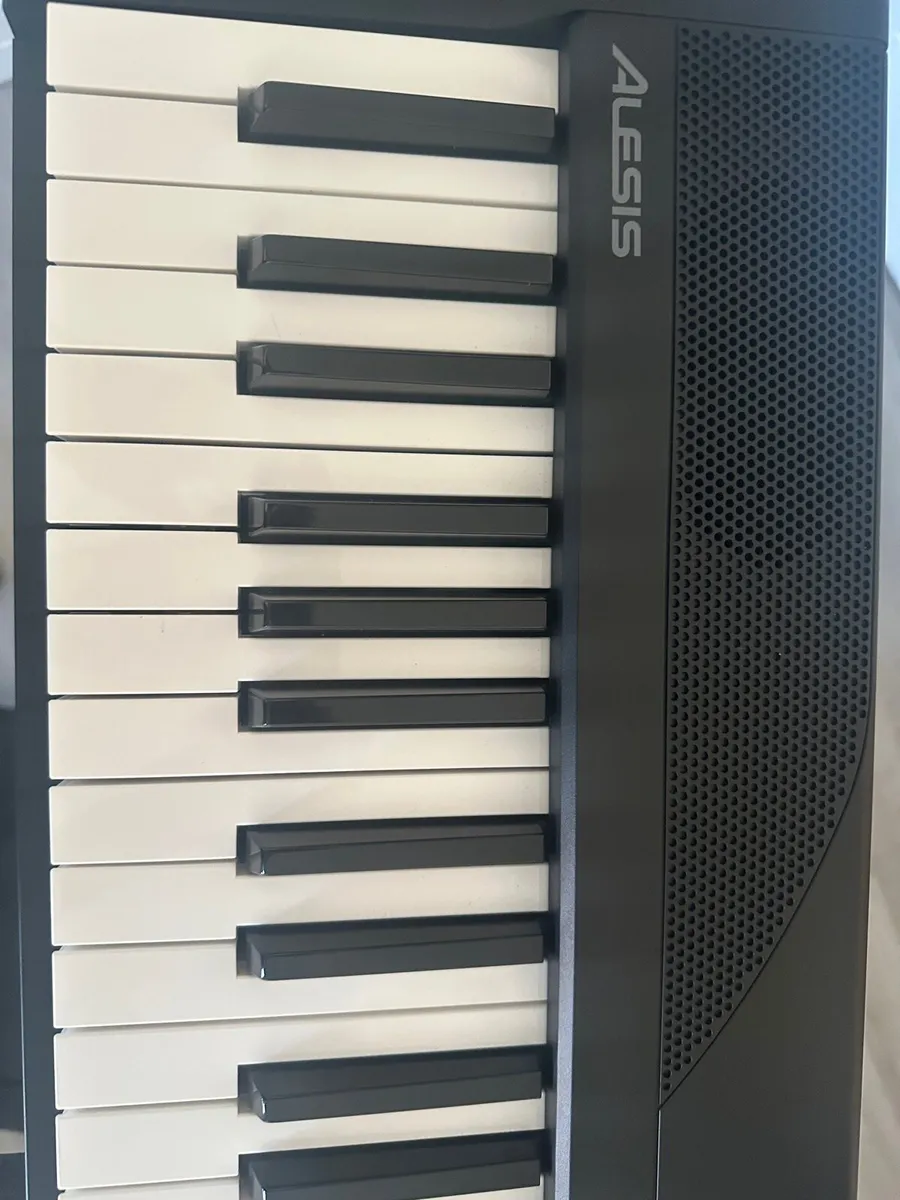 Electric piano/keyboard - Image 4