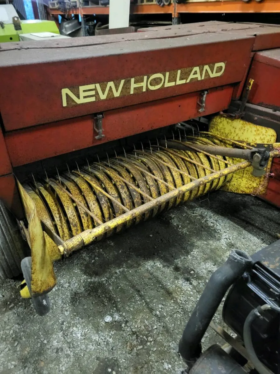New holland baler - Image 1