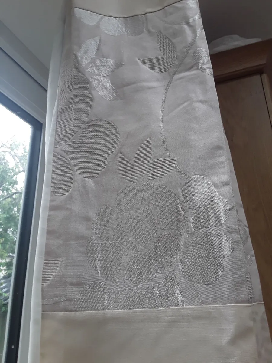 Lovely brand new tanned colored drapes - Image 1