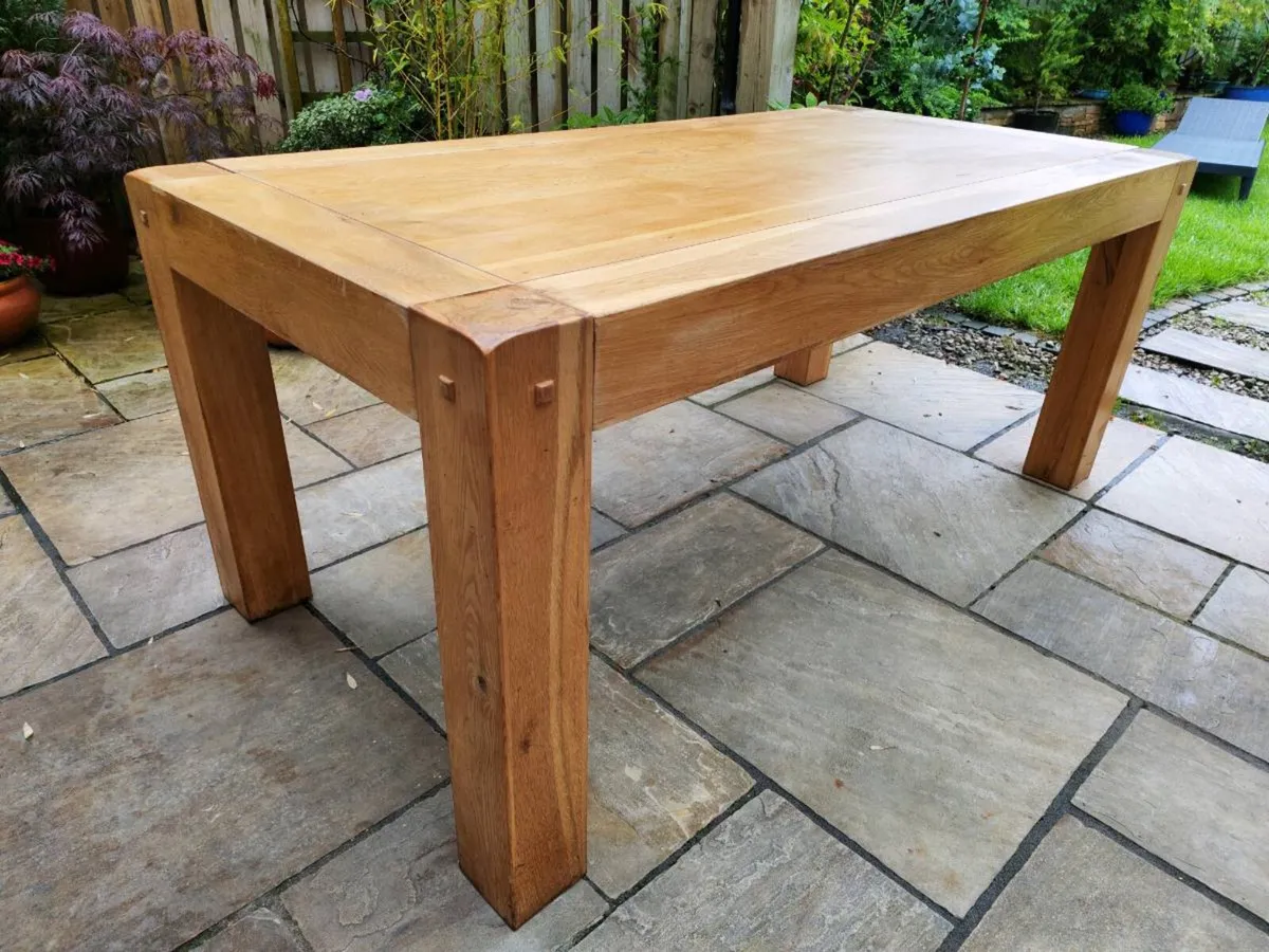 Large oak table - Image 1