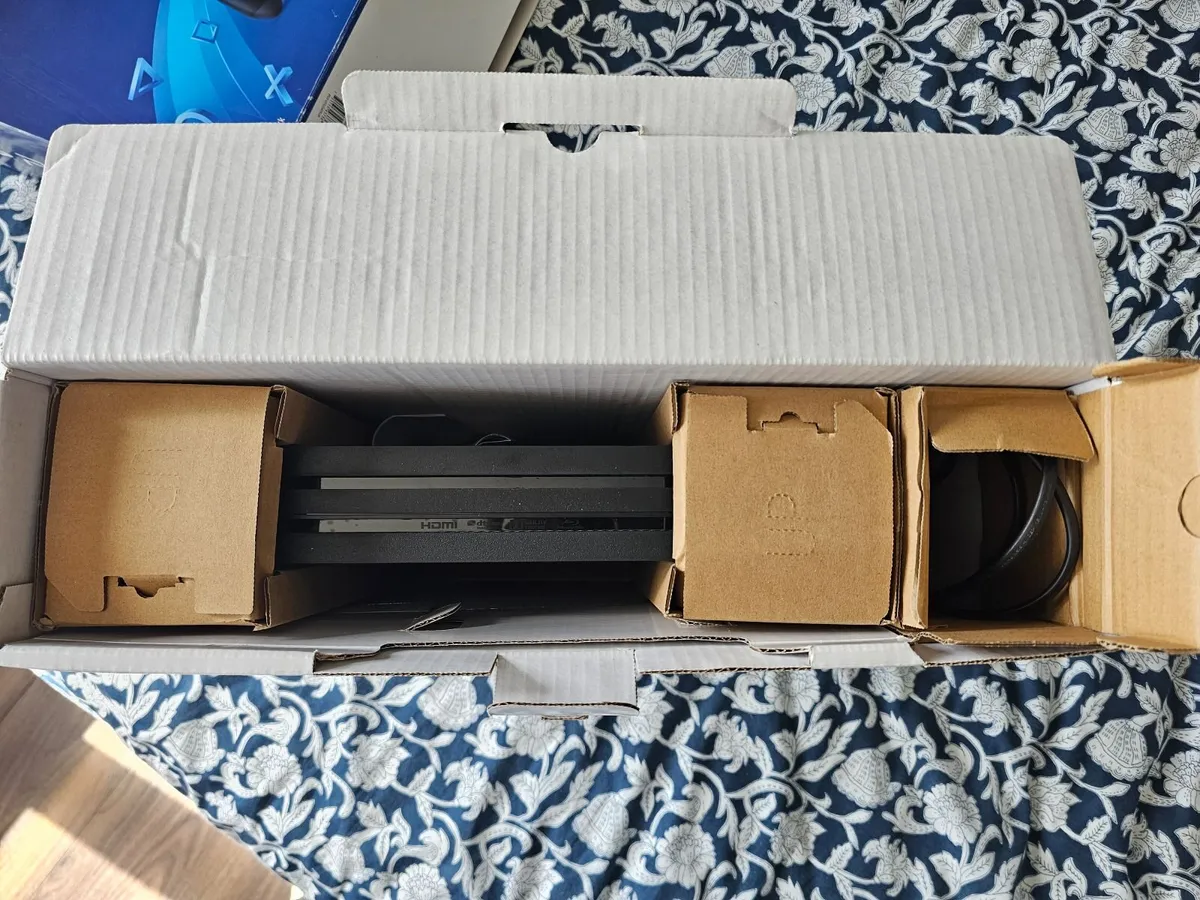 Playstation 4 Pro 1TB - Image 2
