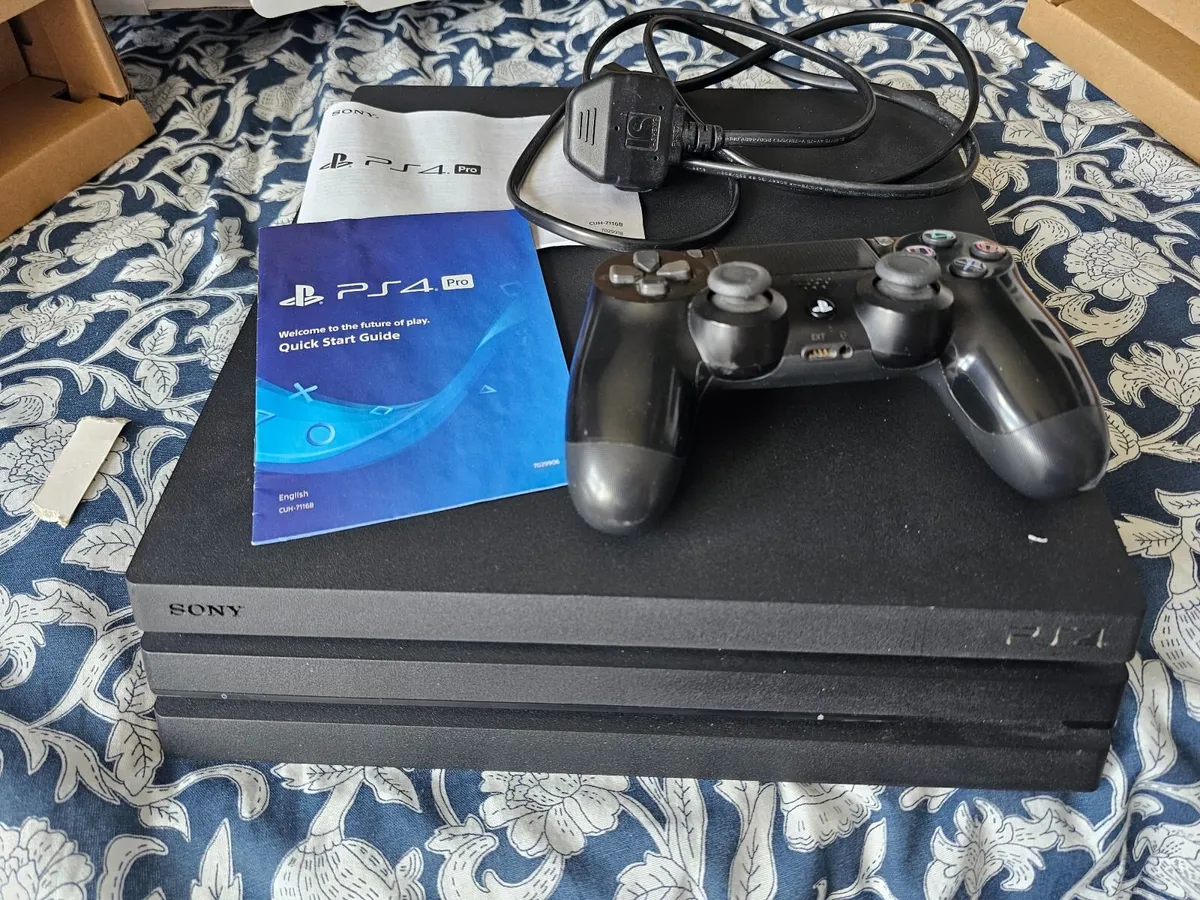 Playstation 4 Pro 1TB - Image 3