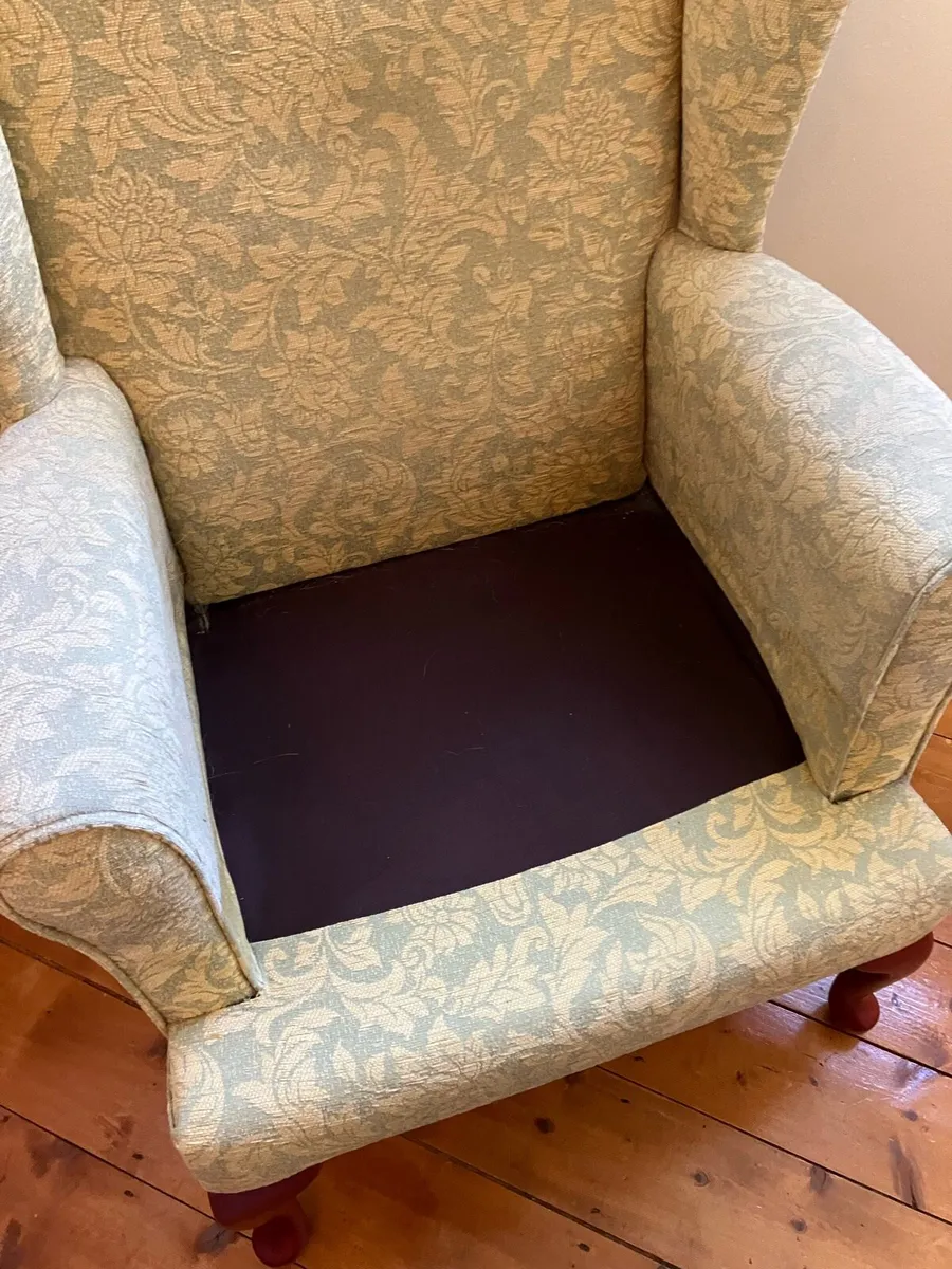 Gorgeous Queen Anne chair - Image 3
