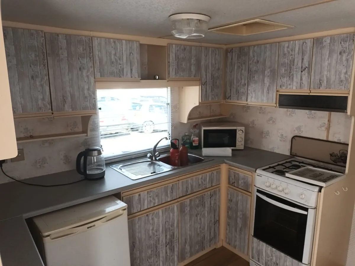 Mobile Home - Image 3