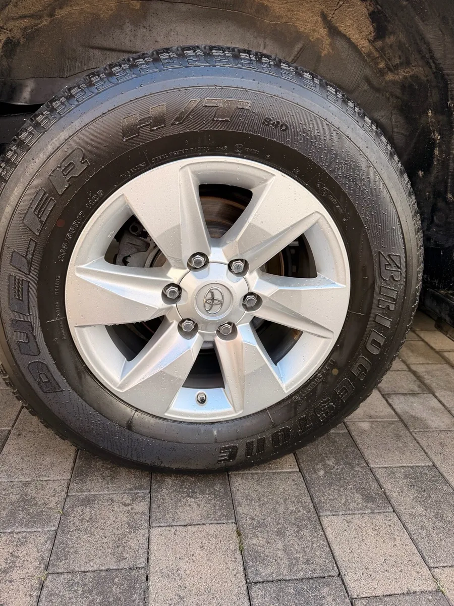 Landcruiser alloy wheels - Image 2