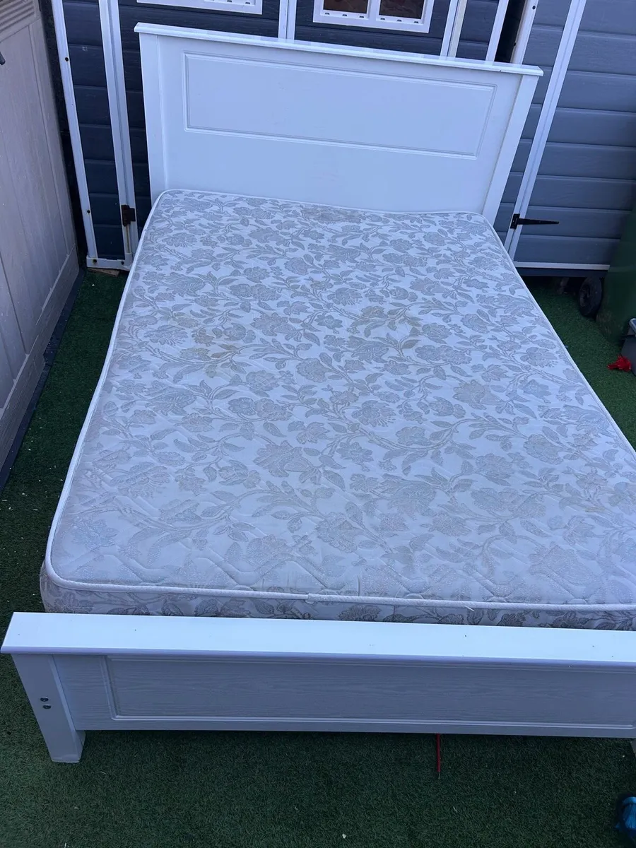 Double bed with mattress - Image 2